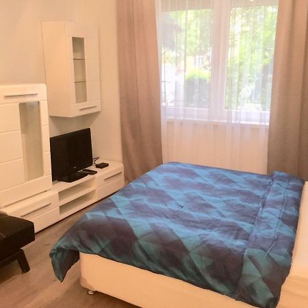 Апартаменти Miracle Apartman Шарвар Екстер'єр фото